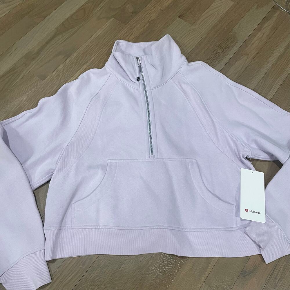 Lululemon Scuba Oversized Funnel Neck in Light Lavender. In Size Medium/Large
